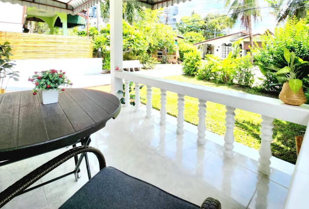 Village Beach Villa II Patong ภายนอก รูปภาพ